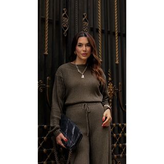 Conjunto Tricot Feminino Mousse Cropped e Calça Conjunto Blusa e Calça Inverno