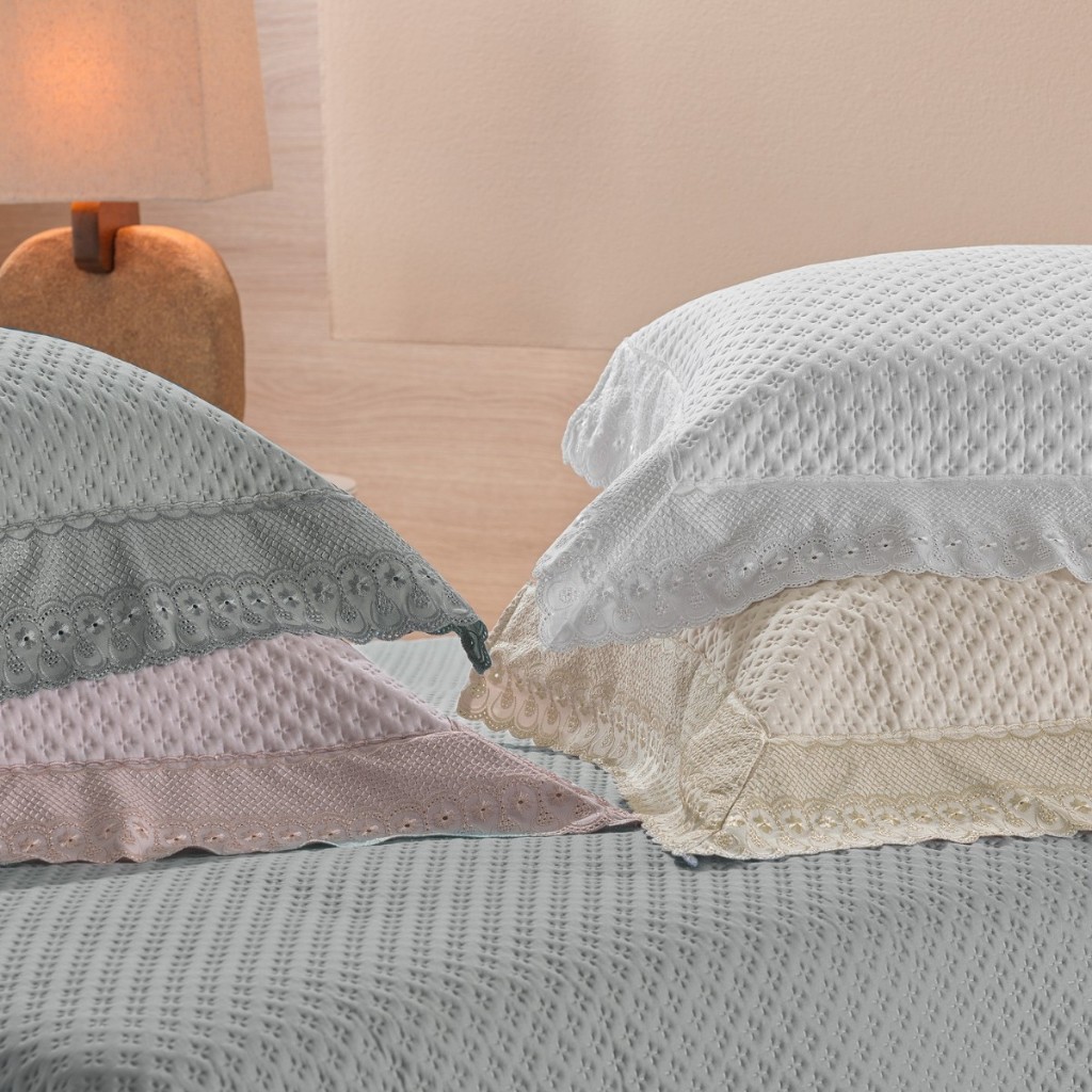 Par de Porta Travesseiro  Bordado Inglês 50 x 70 -Corttex em Oferta na Shopee