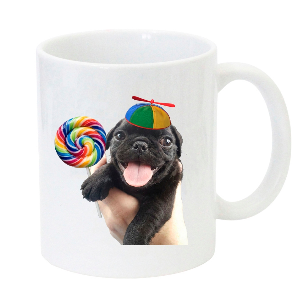 Caneca Meme Cachorrinho Bobinho com Pirulito e Chapeu de Criança Pug Pirulito