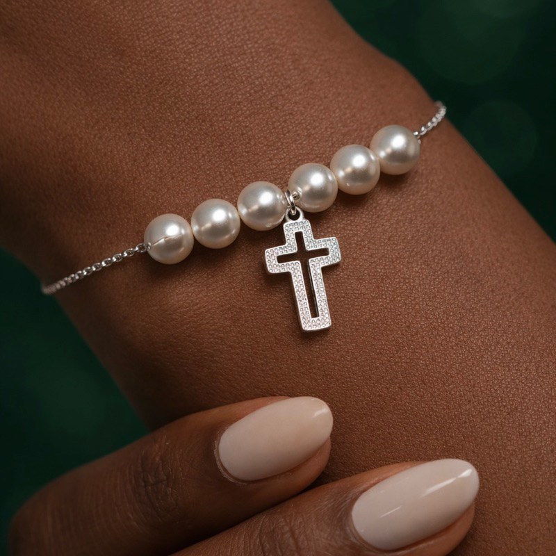 Pulseira Prata 925 com Pérola Branca e Cruz Vazada Fé e Elegância