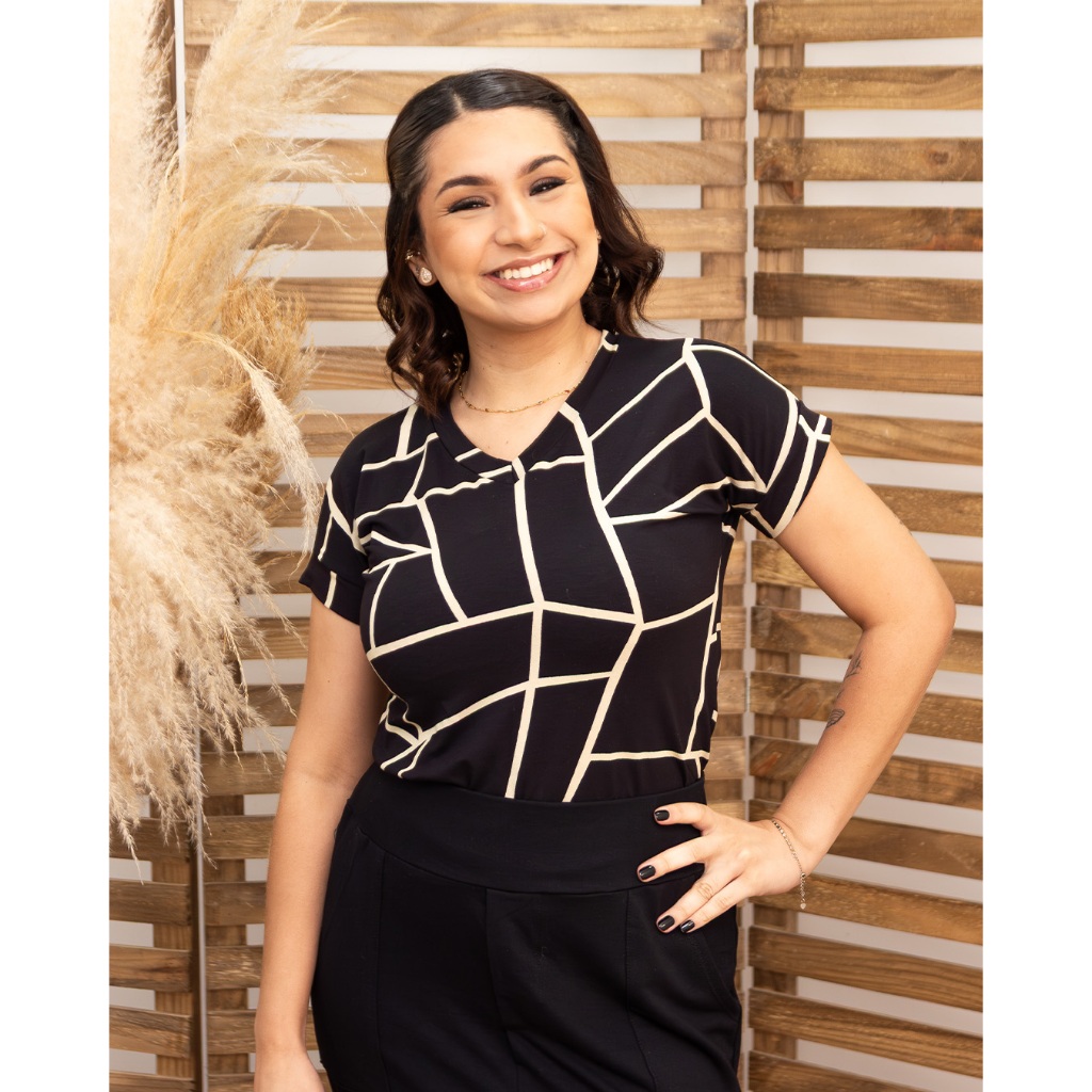 T-shirt Alice | KN em Oferta na Shopee