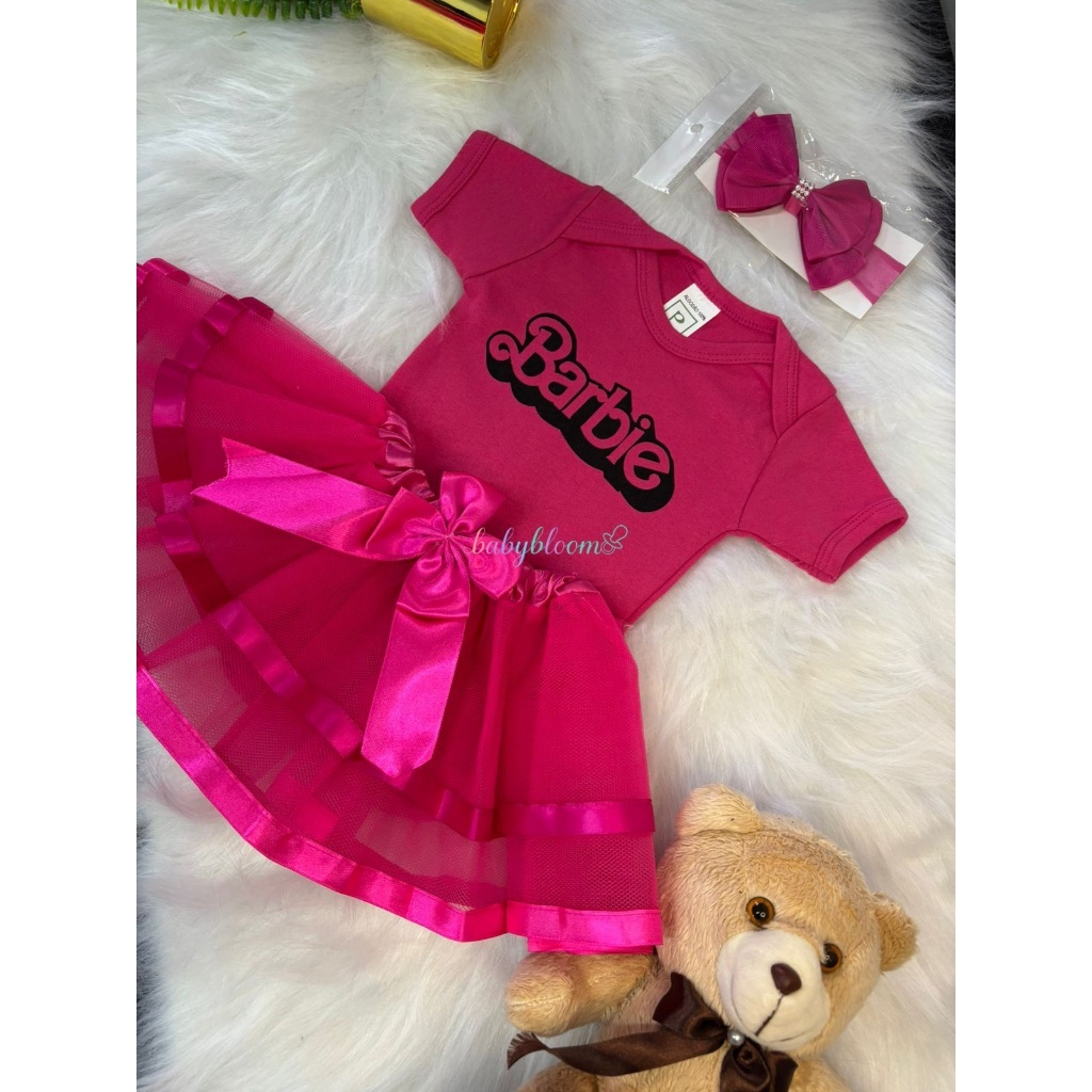 Body Bebê Infantil Mêsversário Temático Boneca Barbie Macacao Personagens Fantasia