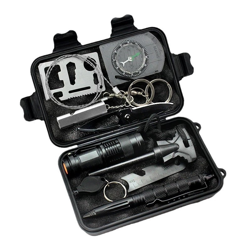 Iluminação Potente e Versatilidade Compacta Kit Emergencial e Tático 10 em 1 Leve Com Lanterna, Apito, Bússola