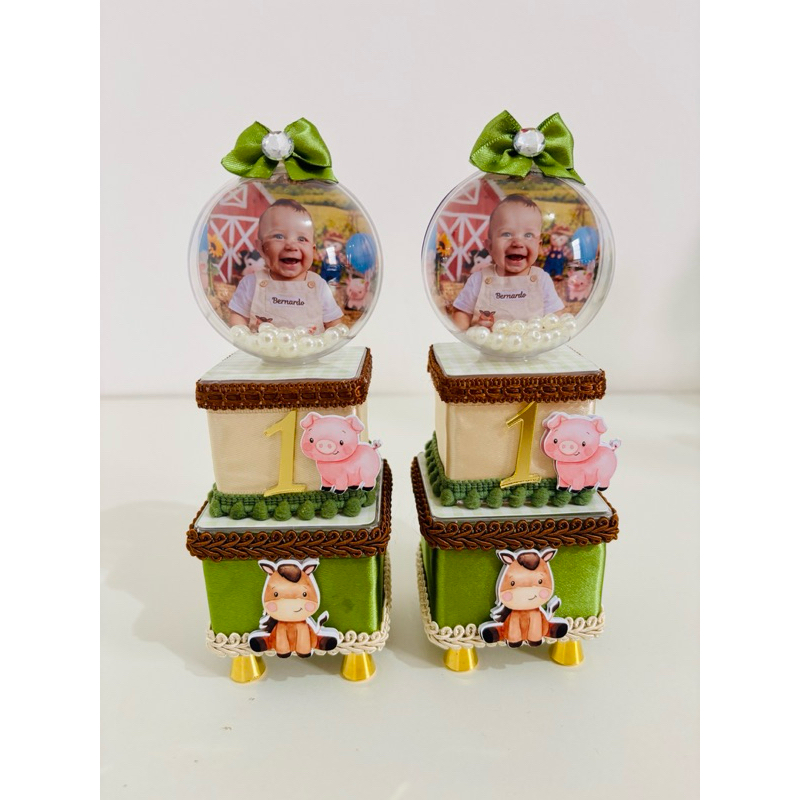 Caixa acrílica dupla fazendinha |Lembrancinha Fazendinha verde | Personalizados fazendinha menino |Lembrancinha com foto