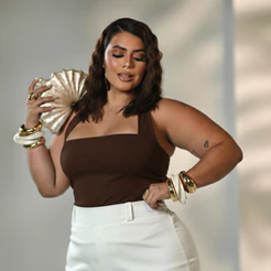 Blusa Plus Size Cropped Top Das Influenciadoras Antonela G1e G2 Tecido Duplo Modelador Premium 2 em 1 Zero Transparência
