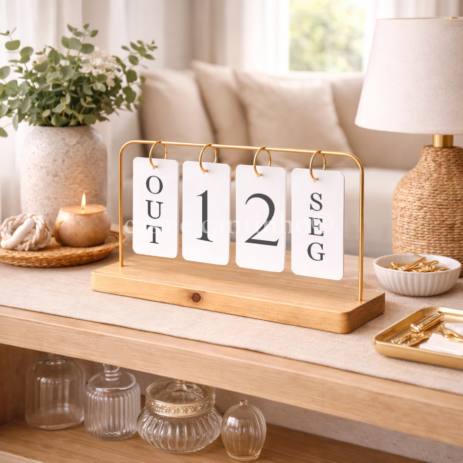 Calendário de Mesa Decorativo de Madeira com Plaquinhas Permanente Escritório