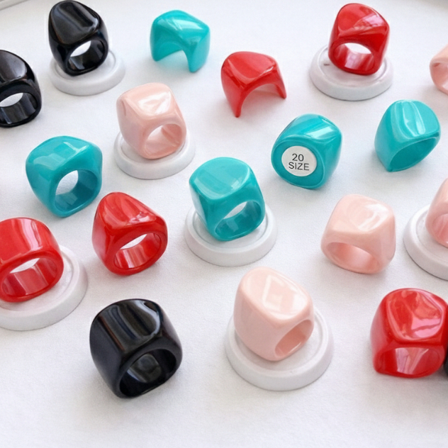 Anéis Acrílico Geométrico em Oferta na Shopee