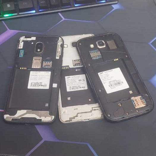 KIT  3 Carcaças de Celulares Samsung para Conserto e Reparo ( todos com placa boa)