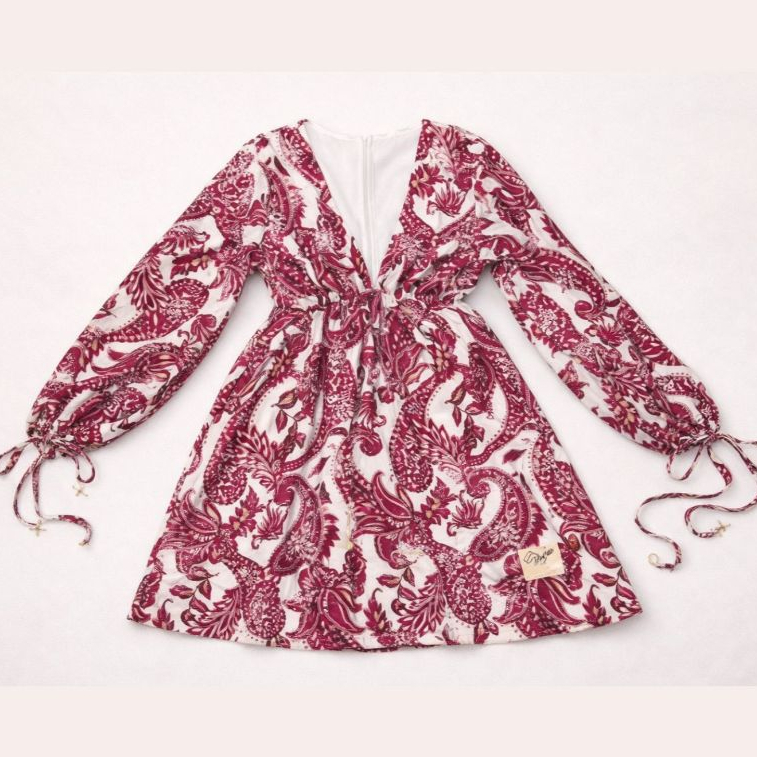 Vestido em Laise Estampada com Mangas Longas em Oferta na Shopee