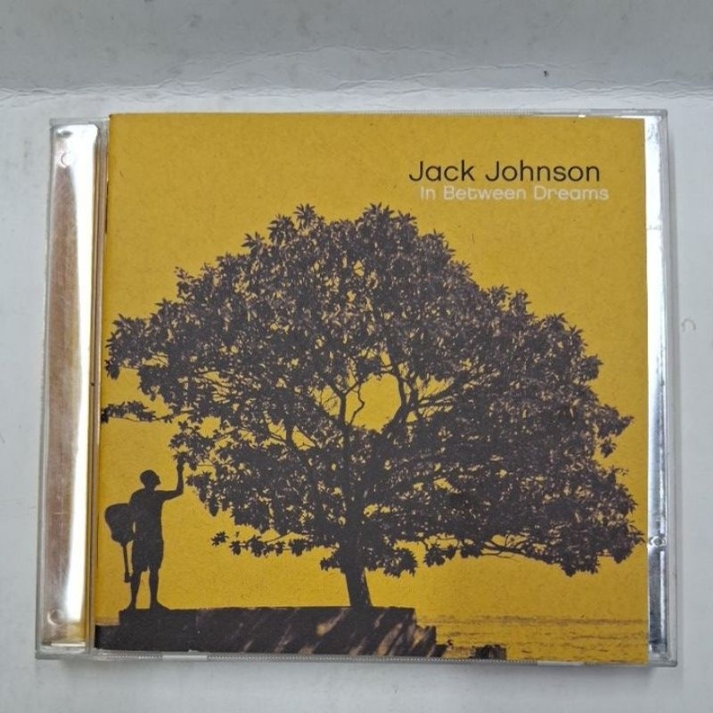 CD- JACK JOHNSON = IN BETWEEN DREAMS ( USADO)LEIA A DESCRIÇÃO