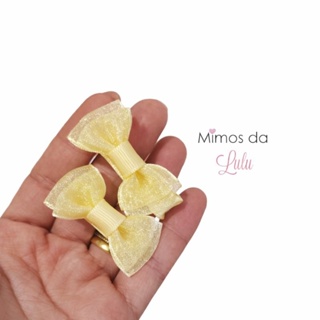 Par de Laços em organza , micro laço , Primeiros lacinhos  bico de pato, fita adesiva ou fecho de gancho e laço em Oferta na Shopee