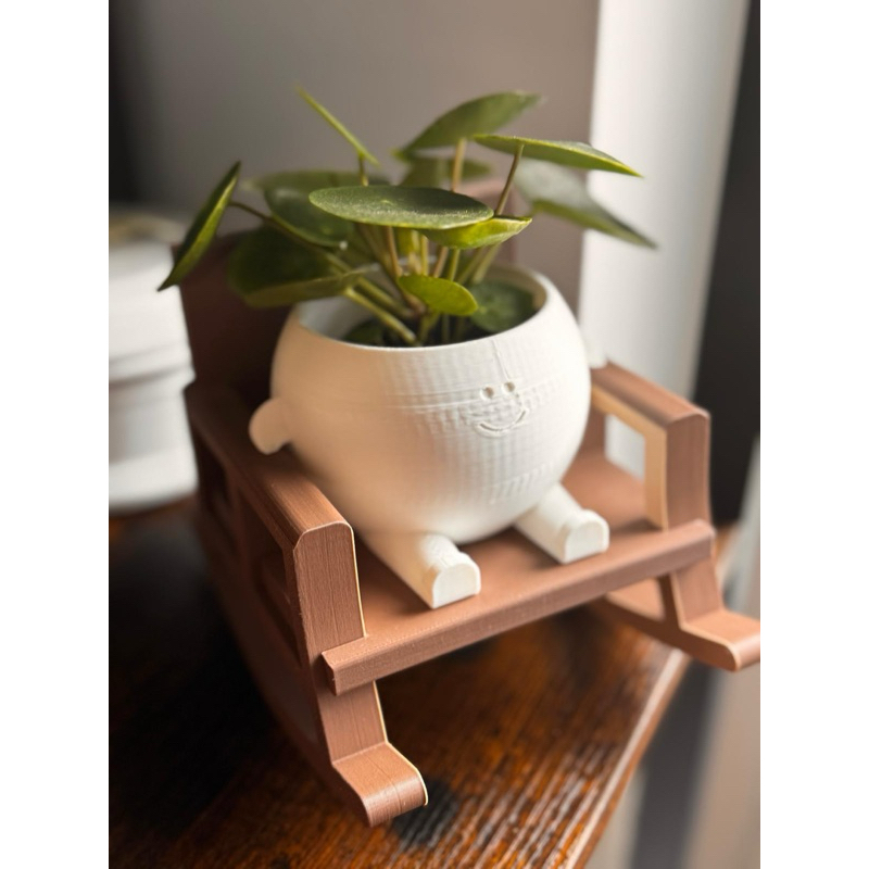 Vasinho Decorativo com Cadeira de Balanço escolha a cor