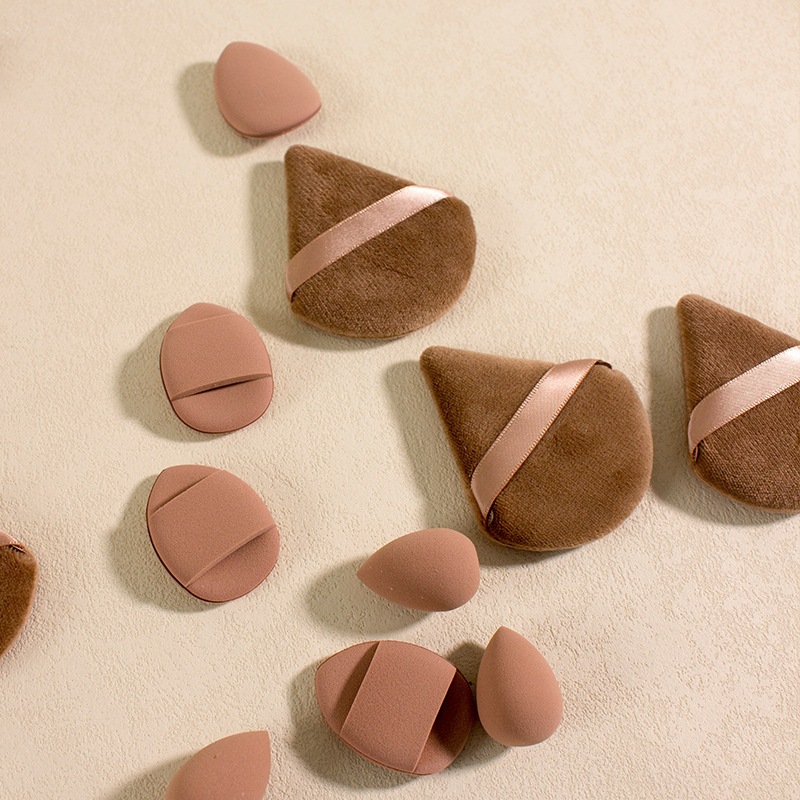 Kit com 12 Esponjas Multifuncionais para Maquiagem - Ideal para Todos os Produtos