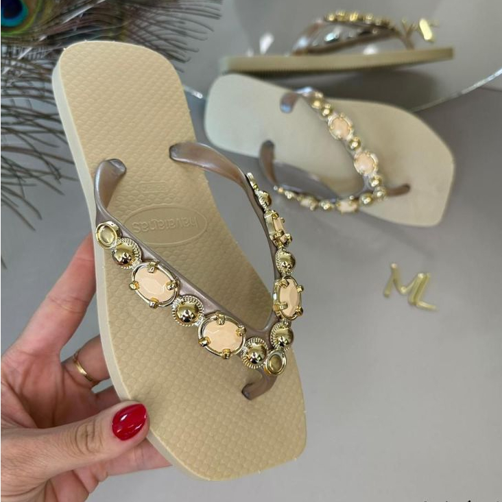 Chinelo Feminino Havana Casual Pedraria Premium com Solado Antiderrapante Macio  e Confortável