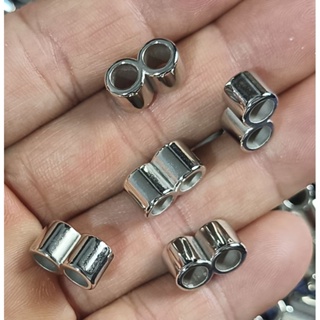 Ponteira dupla, passador para calçados,bolsas,roupas e outros acessórios da moda. em Oferta na Shopee