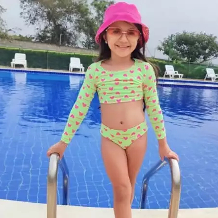 Biquini infantil menina Conjunto proteção UV cropped e calcinha infantil