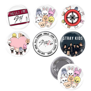 Cartela De Buttons Pins Broche Pop Coreano Stray Kids Banda Com 6 Unidades Musica / KPOP / Bang em Oferta na Shopee