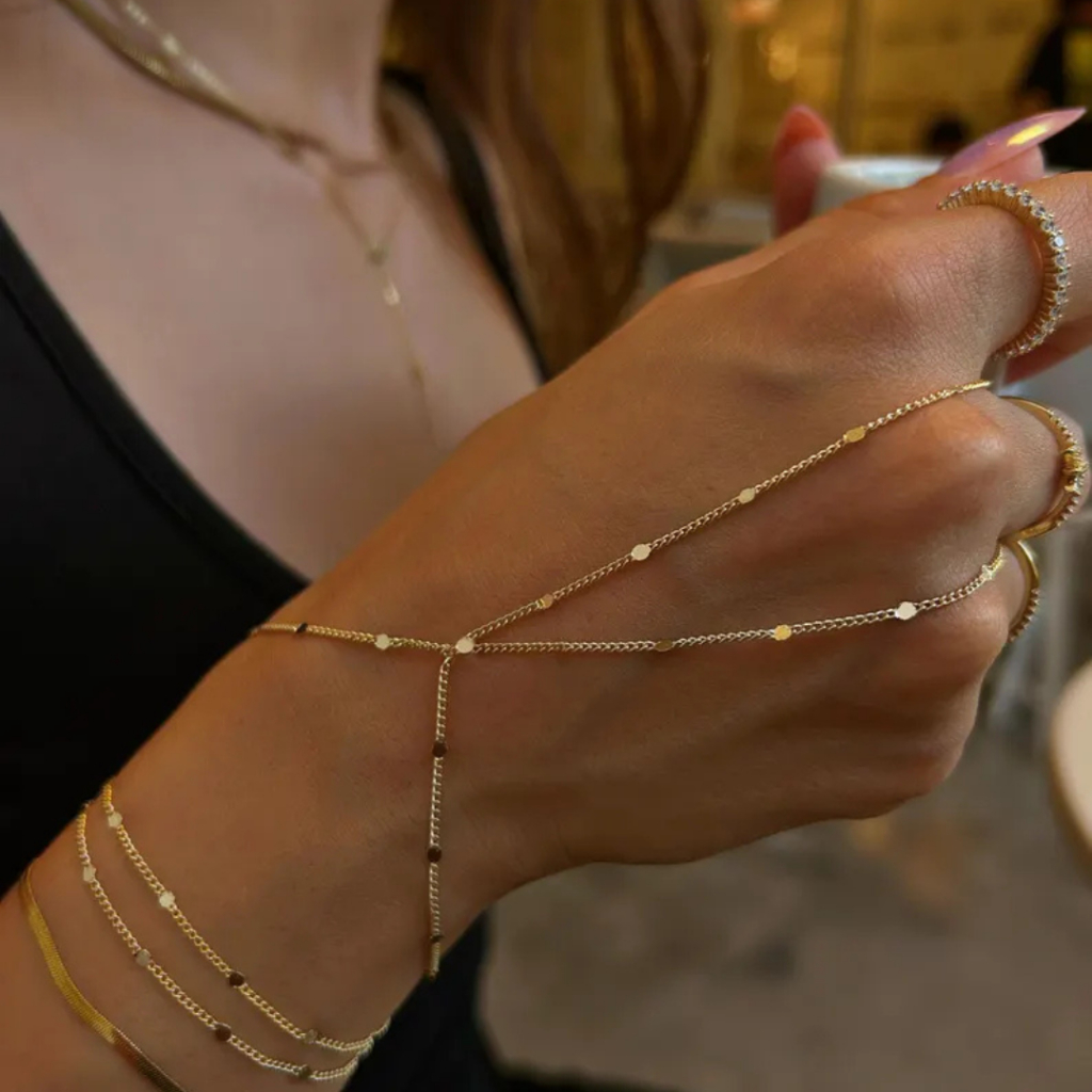 Pulseira de Mão (Hand Chain) Minimalista Duas Voltas | Semijoia Banhada a Ouro 18k ou Prata 925 em Oferta na Shopee