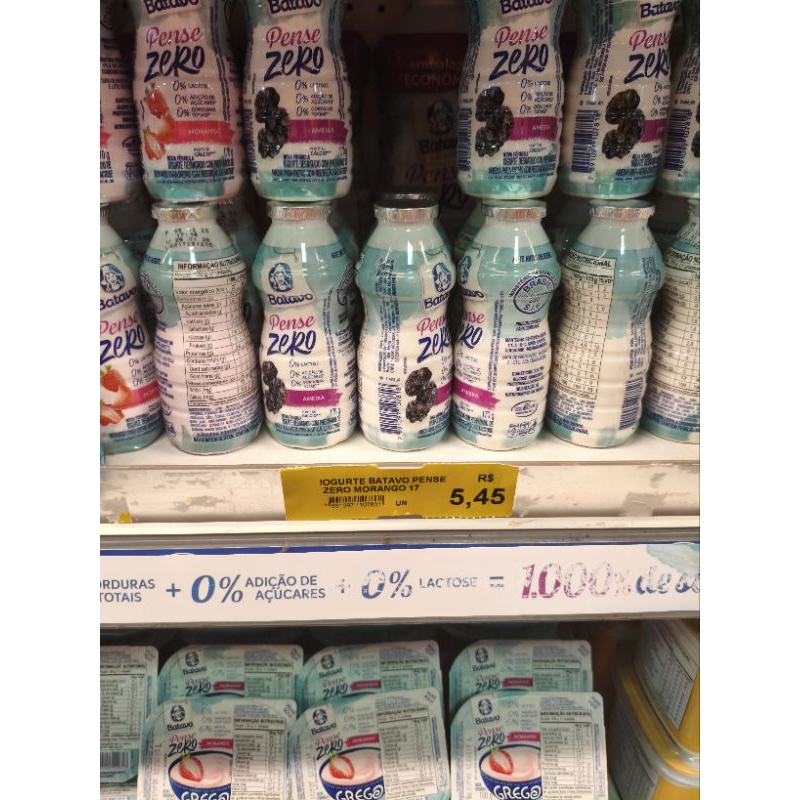 iogurte Batavo pense zero morango