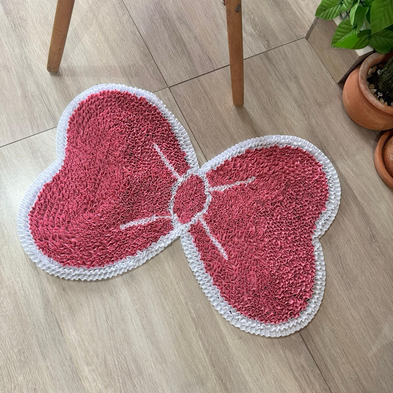 Tapete Laço Frufru 55x38cm – Decoração com estilo, conforto e delicadeza! em Oferta na Shopee