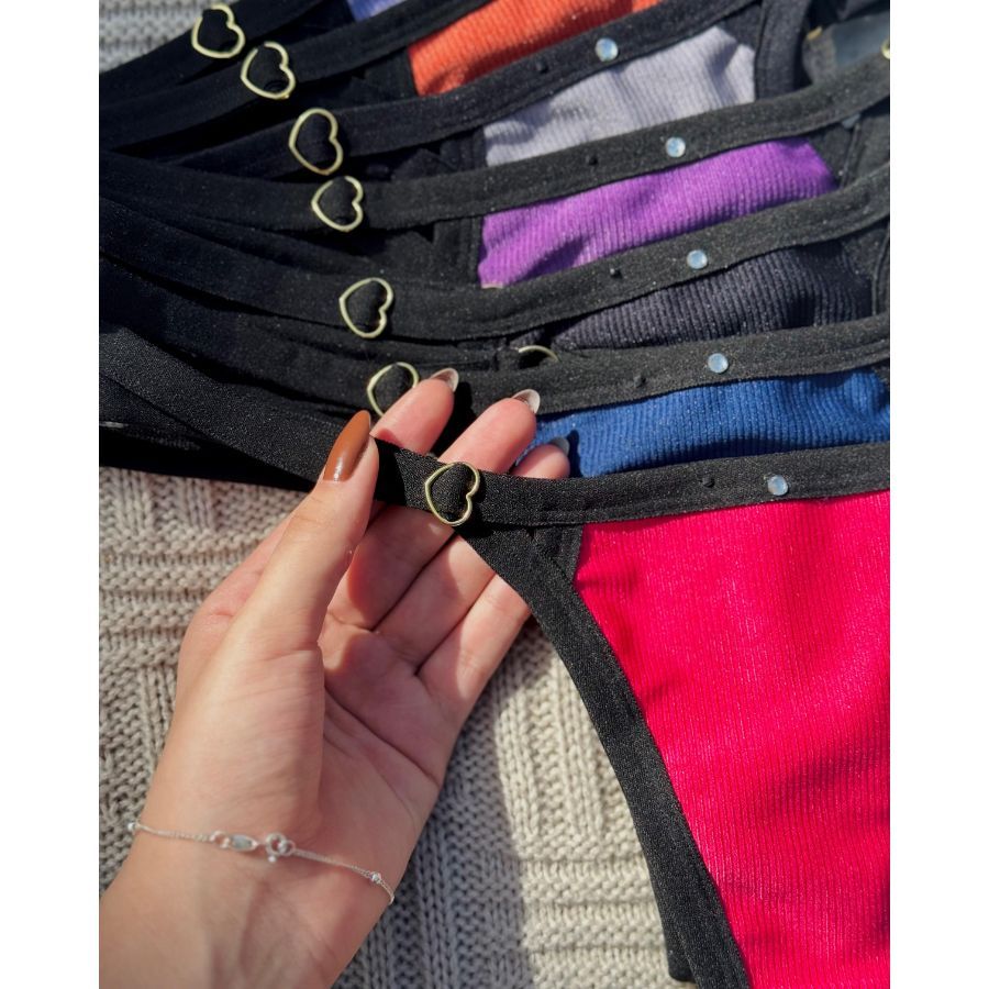 Calcinha Mini Tanga Canelada Com Regulagem De Coração Coloridas Com Viés Preto