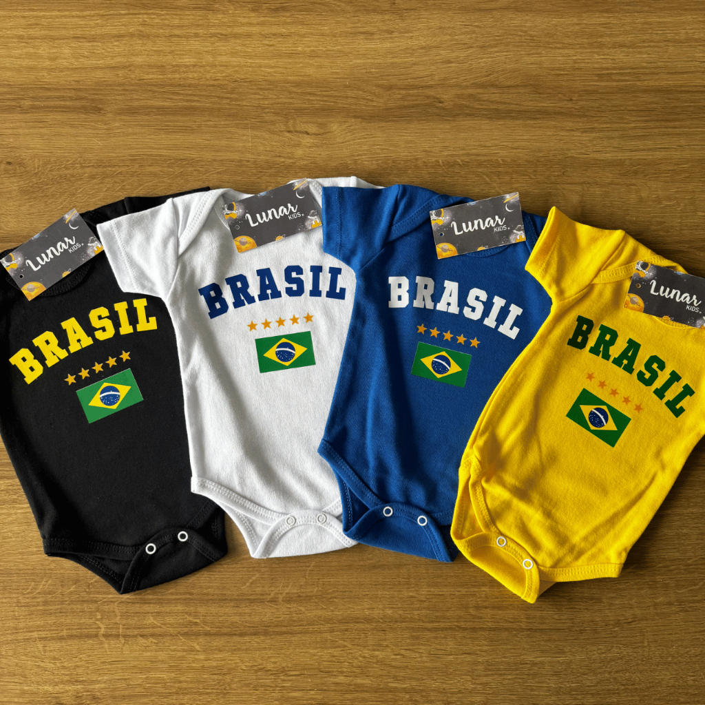 Body Bebê Temático Brasil Copa do Mundo - Letreiro - Várias cores - Menina - Menino - Mesversário