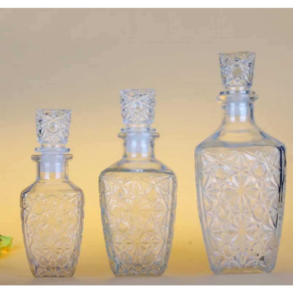 GARRAFA LICOR  REDONDA 50ML REDONDA 150ML/REDONDA 250ML/QUDRADA 100ML/QUADRADA 250ML/QUADRADA 450ML em Oferta na Shopee