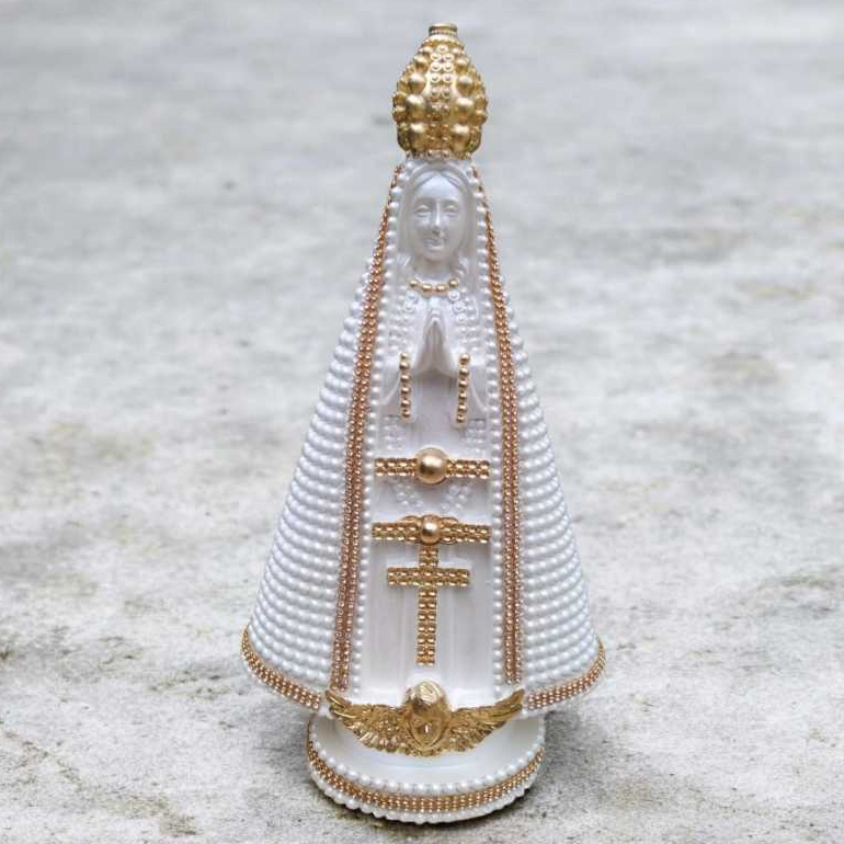 Imagem de Nossa senhora Aparecida Grande falsa pérola 30cm em gesso branco com detalhes em strass e dourado.