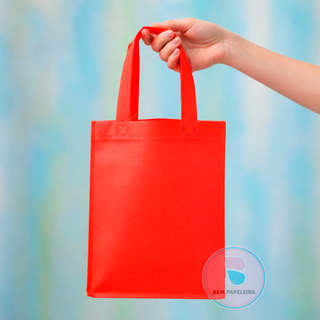 Sacola TNT com Alça Reforçada 20x25cm Kit 10 /20/30/40 unidades em Oferta na Shopee