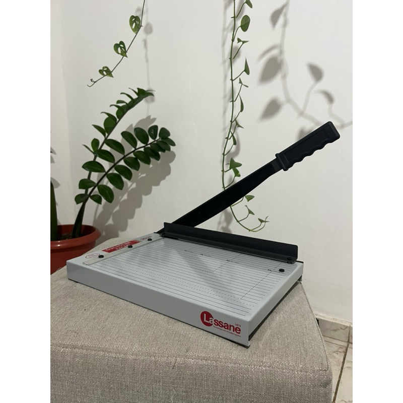 Guilhotina facão Lassane 30cm para papel A4