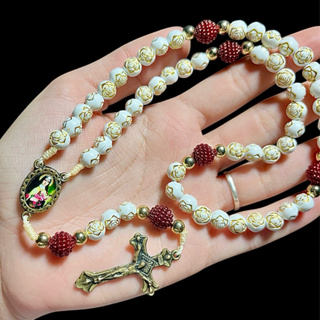 Terço de Santa Terezinha com Rosas Brancas em Oferta na Shopee