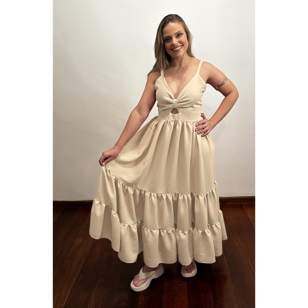 Vestido Feminino Midi em Viscolinho com alça fina , decote V e saia em camadas - Elegante e Confortavél