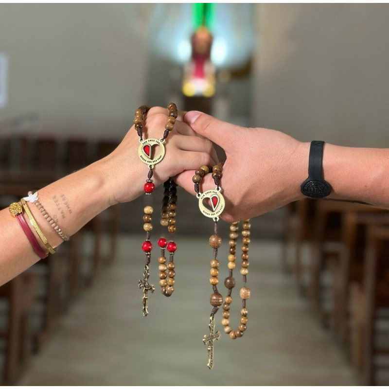 Terço de Casal em Madeira Conectável – “Por Onde For Quero Ser o Seu Par” | O Que Deus Uniu o Homem Não Separa