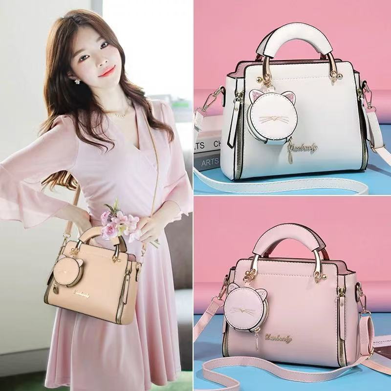 Esta bolsa feminina com padrão de gato pode ser usada como bolsa de ombro, bolsa transversal em Oferta na Shopee