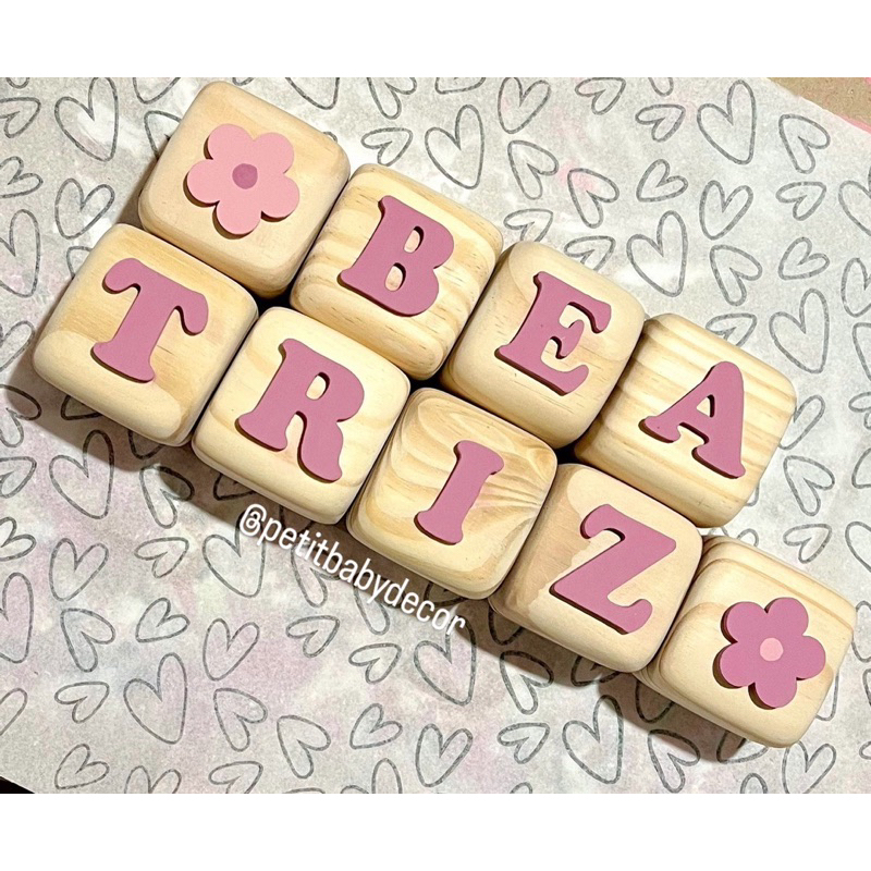 Cubos de madeira pinus com nome personalizado / cubos de madeira pinus com letras