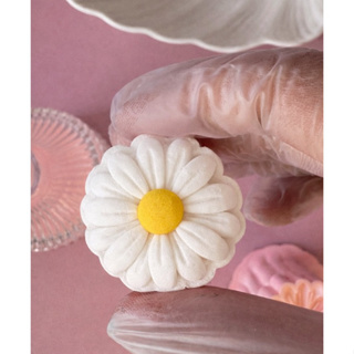 Ejetor Modelador para brigadeiros  Flor Margarida em Oferta na Shopee