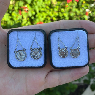 Escapulário em Aço Inox de São Bento Unissex Escapulário Na Caixinha em Oferta na Shopee