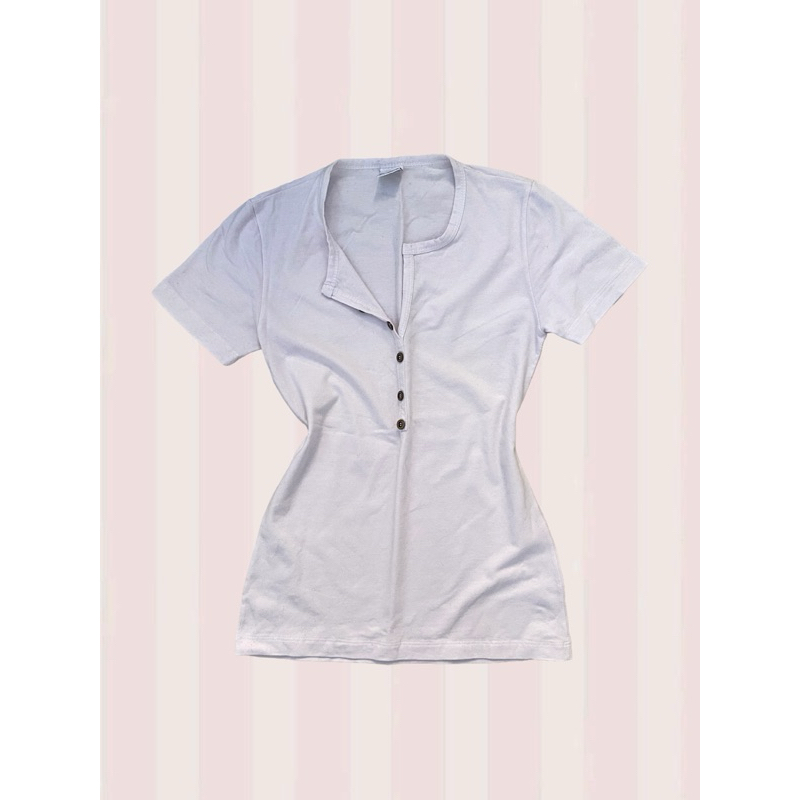 Blusinha branca de botão
