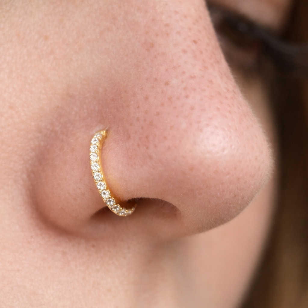 Piercing Nariz Cravejado Dourado Folheado a Ouro em Oferta na Shopee