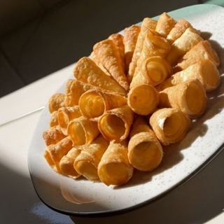 Canudos Fritos e Crocantes para Rechear 100 Unidades - Envio Imediato. em Oferta na Shopee