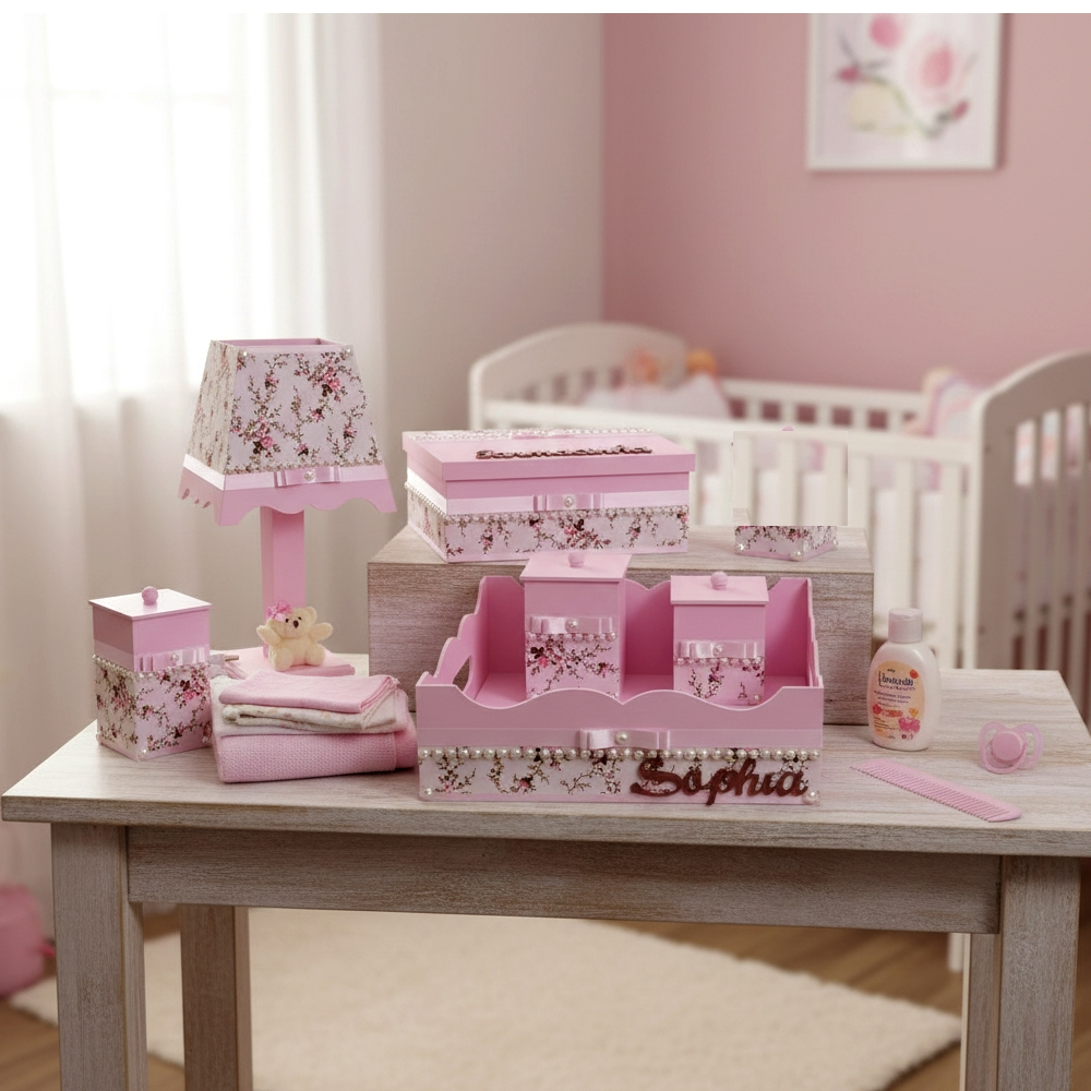 Kit de higiene bebe mdf farmacinha menina Jardim flores Rosa Branco florido perolas com nome Nome