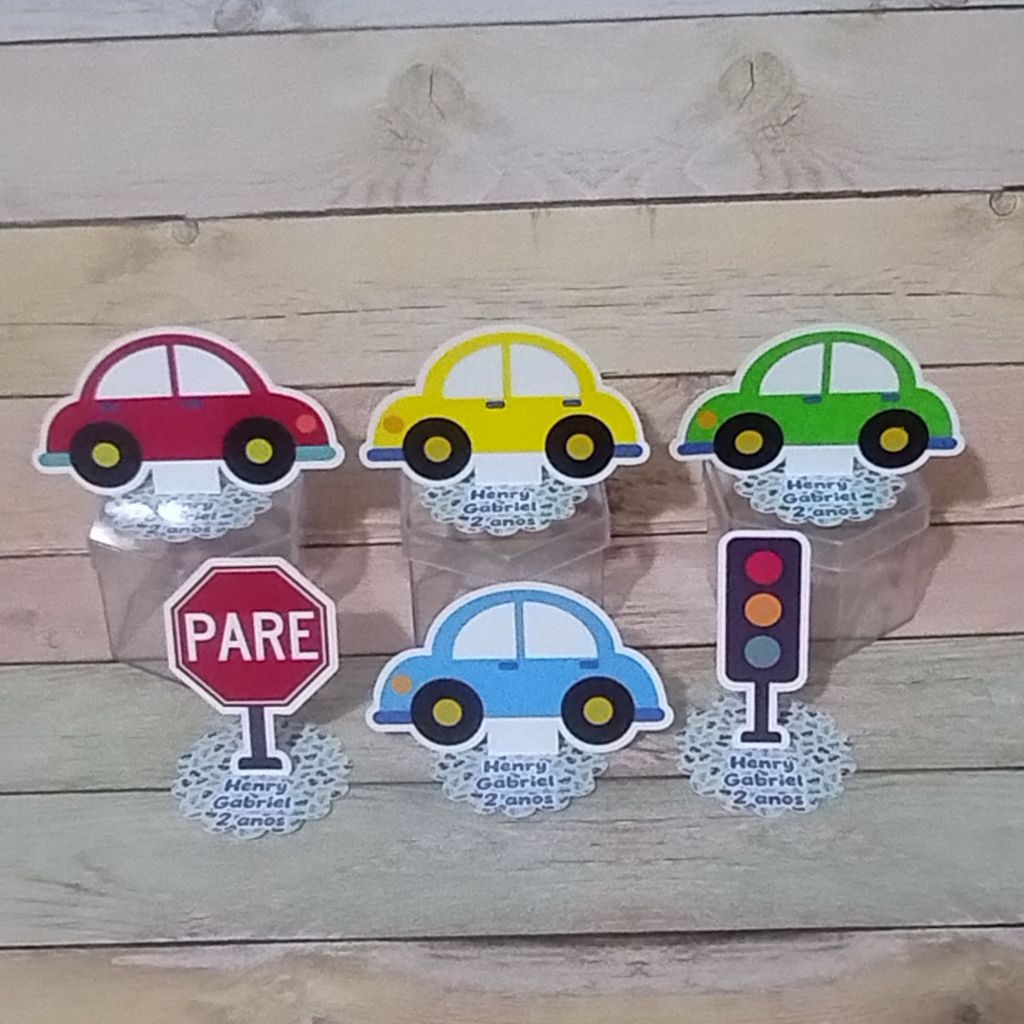 Aplique em Pé 3D Carrinhos Festa Infantil Personalizado Nome e Idade para Decoração e Lembrancinha