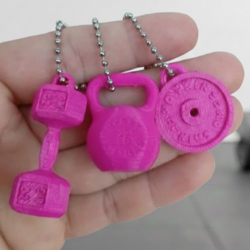 Kit 3 Chaveiro Fitness - Versão Mini Halter, Kettlebell e Anilhas - Variadas Cores Chaveiro de academia