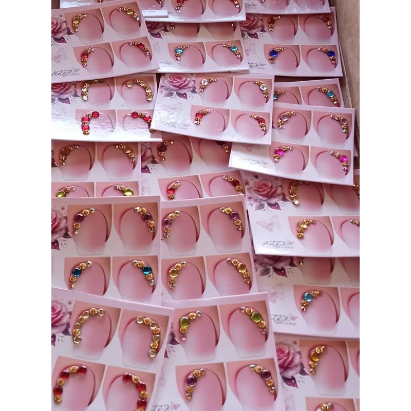 100 Jóias de unhas pés mãos ( 50 pares) cantinhos cutículas centrais