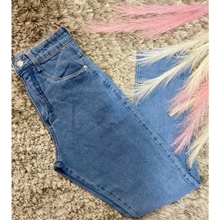 Calça mom básica
