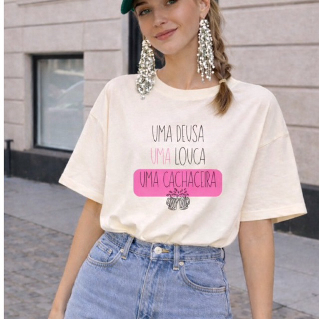 Tshirt Fantasia Carnaval Bloquinho Feminina Camiseta Amigas Estampadas Frase Engraçada+ Brinde Brinco