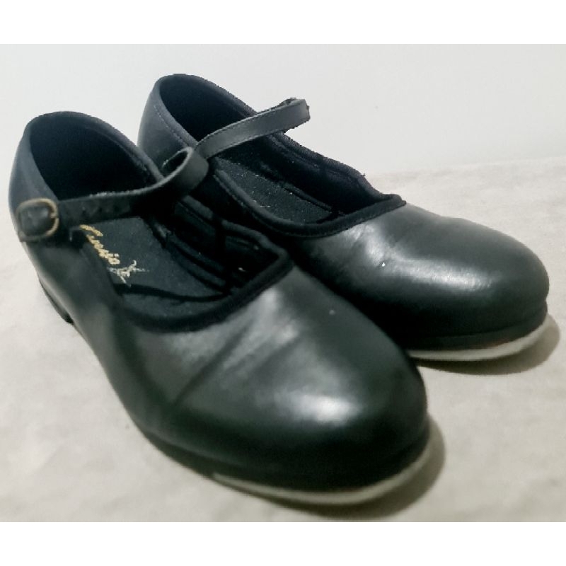 Sapato de Sapateado Preto  com Fivela Tamanho 0 C-0168