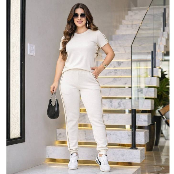 Imagem Conjunto em Moletinho Algodão Premium Feminino Confortável Blusa e Calça Loungewear Casual Trend Roupa Feminina 2026