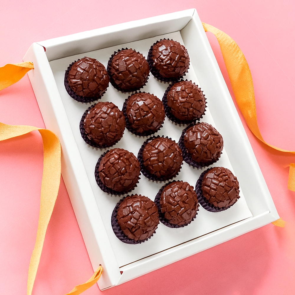 Caixa 12 Doces - Brigadeiro - 14x18cm (Base) x06cm (Altura) - 5 Unidades em Oferta na Shopee