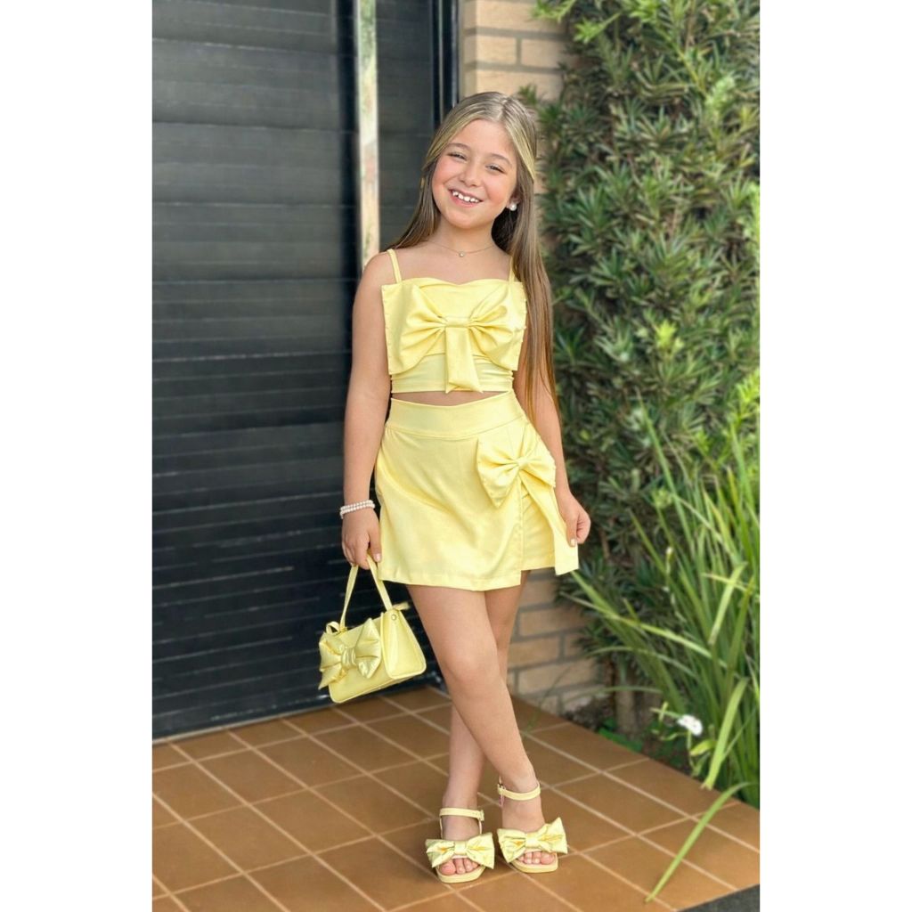 Conjunto em Alfaiataria infantil com Laços e Pérola TAM 4 ao 12 em Oferta na Shopee